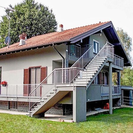 B&B Il Rovere Gattico Екстер'єр фото