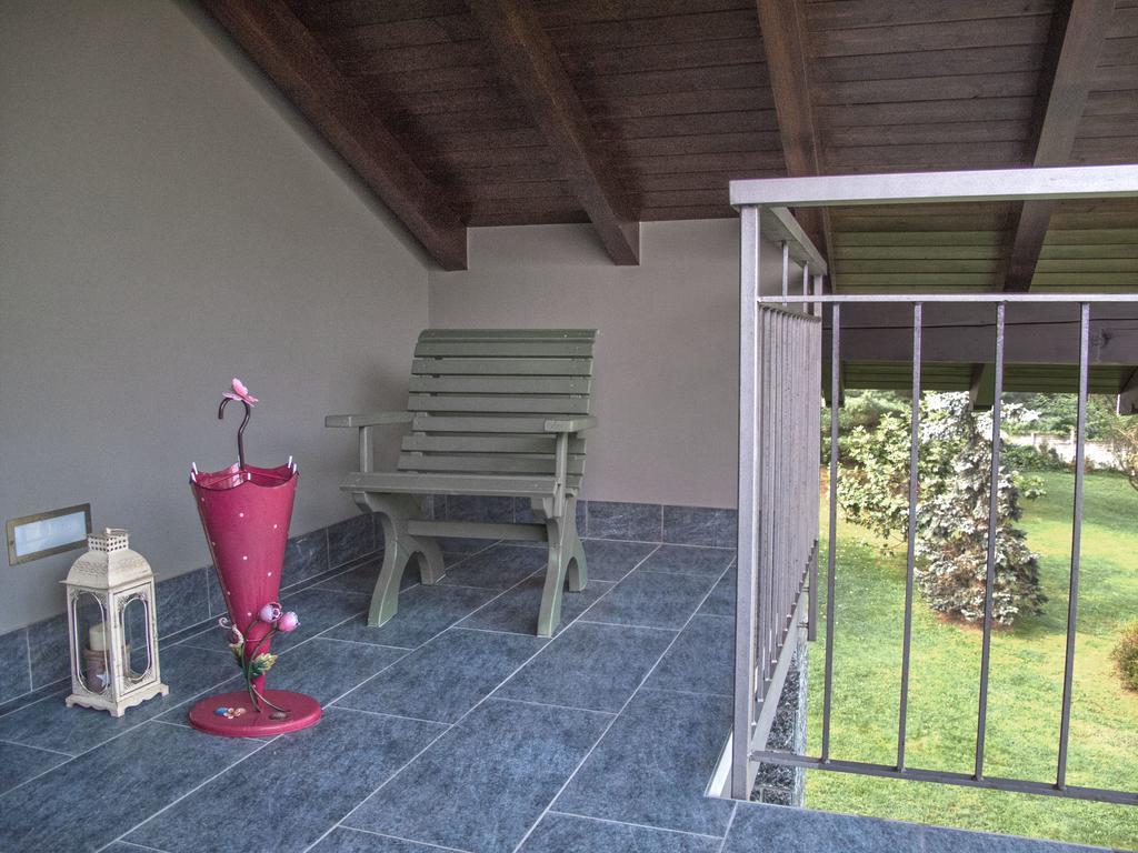 B&B Il Rovere Gattico Екстер'єр фото
