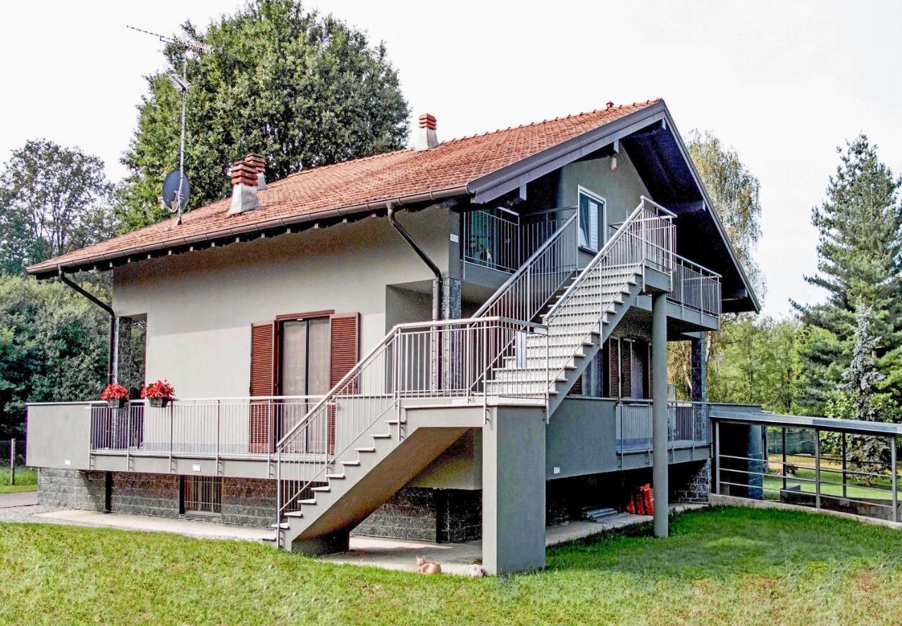 B&B Il Rovere Gattico Екстер'єр фото